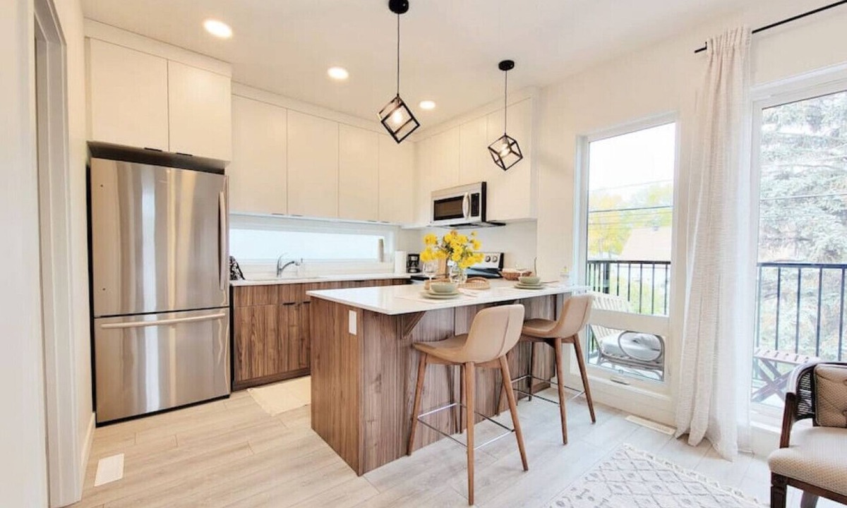 West Edmonton House | Garden Suite - Close to Downtown