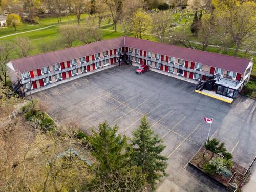 Niagara Falls Hotel | Grand Persepolis Inn