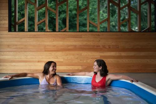 Revelstoke Hotel | Gravity Haus Revelstoke