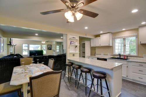 North Greece House | Greece Family Getaway: 2 Mi to Ontario Beach!