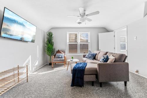 Tremont Apartment | Group Suite in Tremont, 4 TV's, Pet Friendly