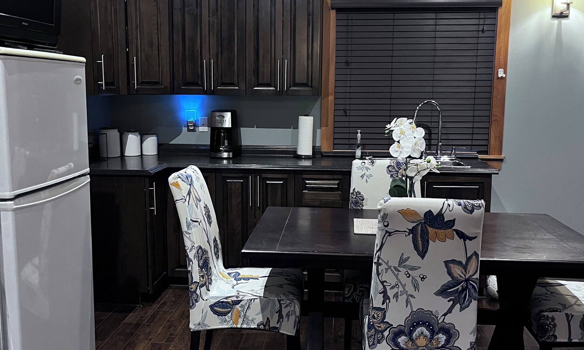 Deer Lake House | Guest House with Playground Sleeps 8 4.2 KMS to Deer Lake Airport & Insectarium