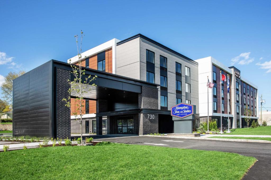 Quartier 5-2 Hotel | Hampton Inn & Suites by Hilton Québec - Beauport