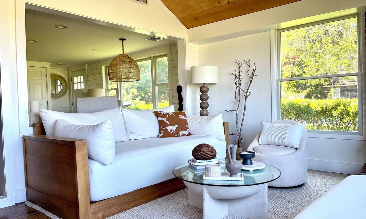 Flanders House | Hamptons Sweeping Waterfront Views, Magnificent Sunrises, Steps from Beach