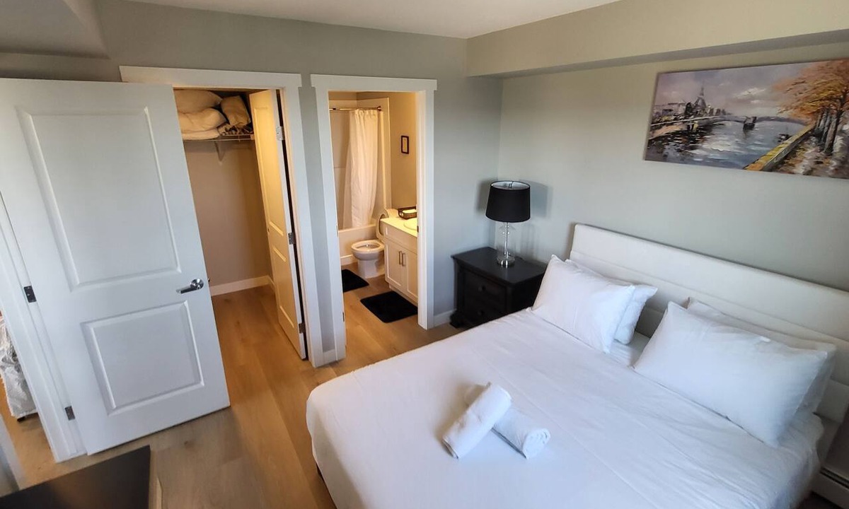 Southeast Edmonton Condo | Heavenly Rest by JC