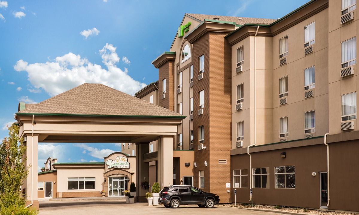 Grande Prairie Hotel | Holiday Inn & Suites Grande Prairie, an Ihg Hotel