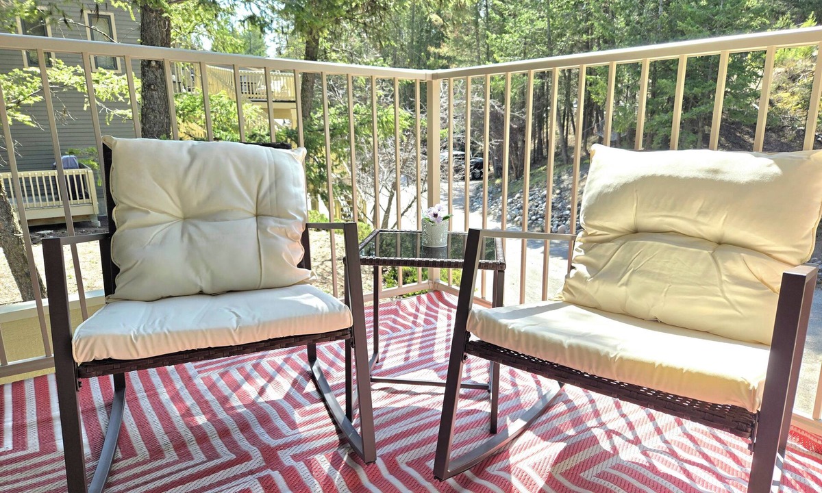 Radium Hot Springs House | Home away from Home in the Heart of Nature