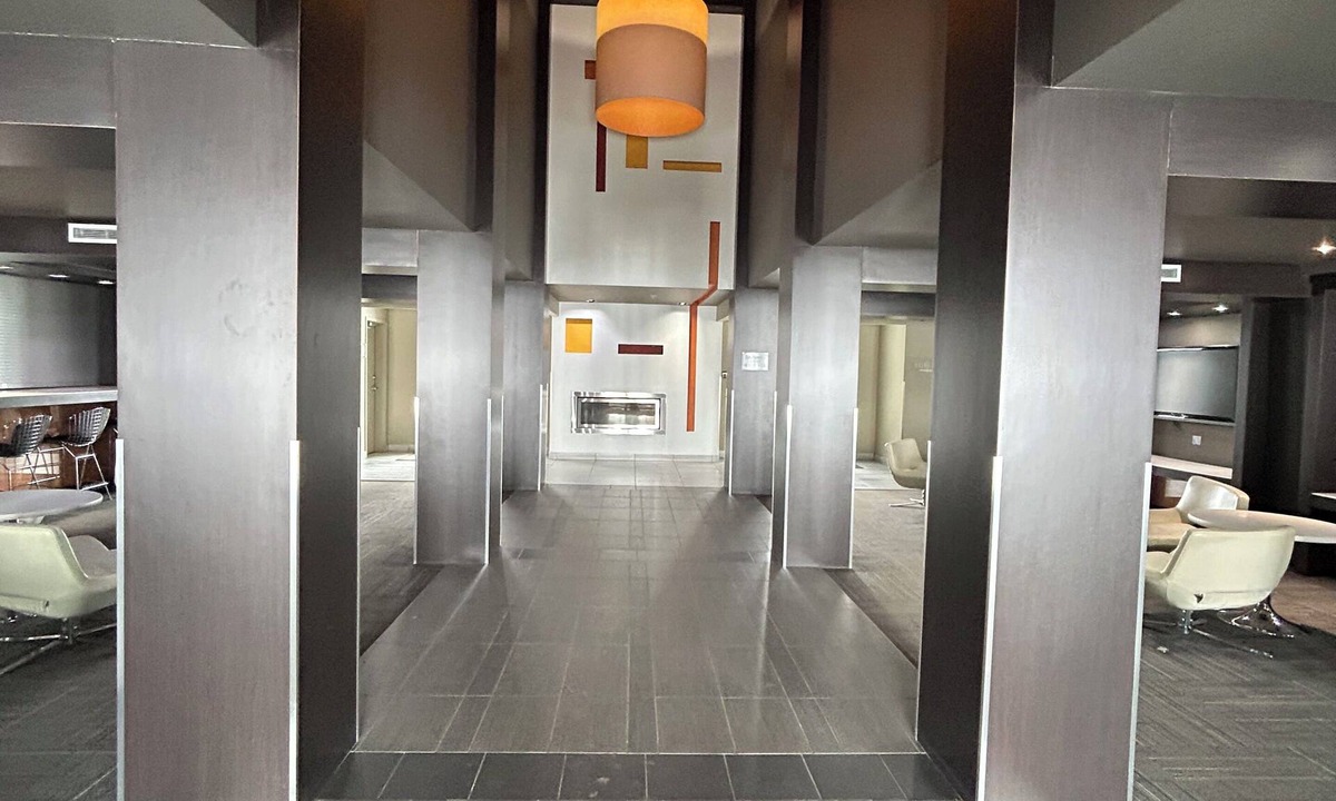 Red Deer Apartment | Home away from home