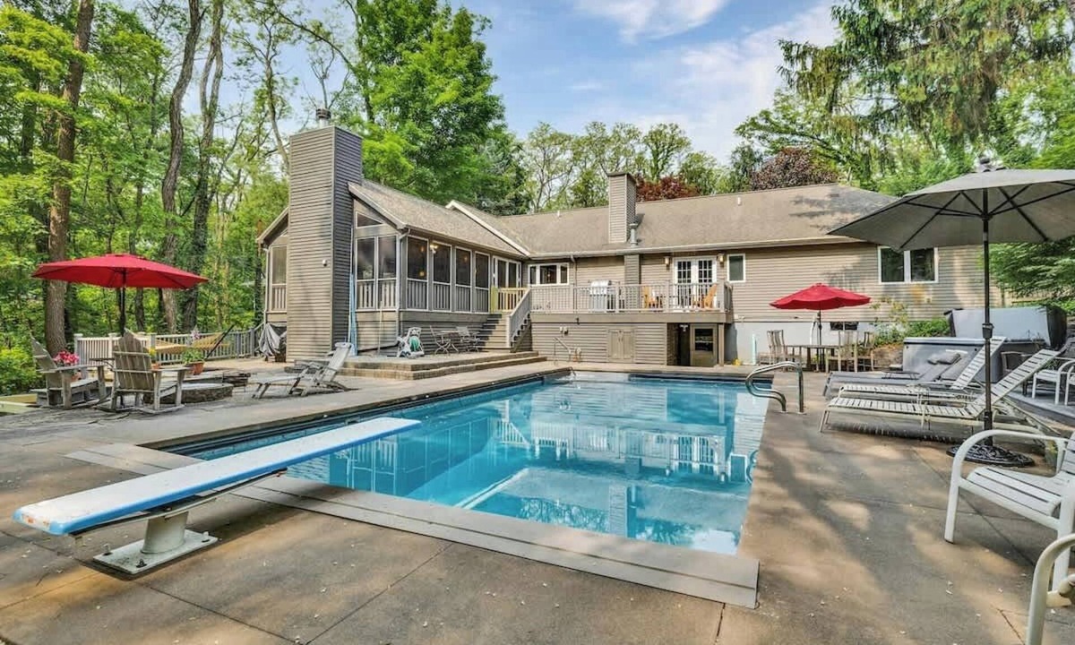Bridgman House | Juniper Presents: Hot Tub Nights, Poolside Days at Hearth & Timber