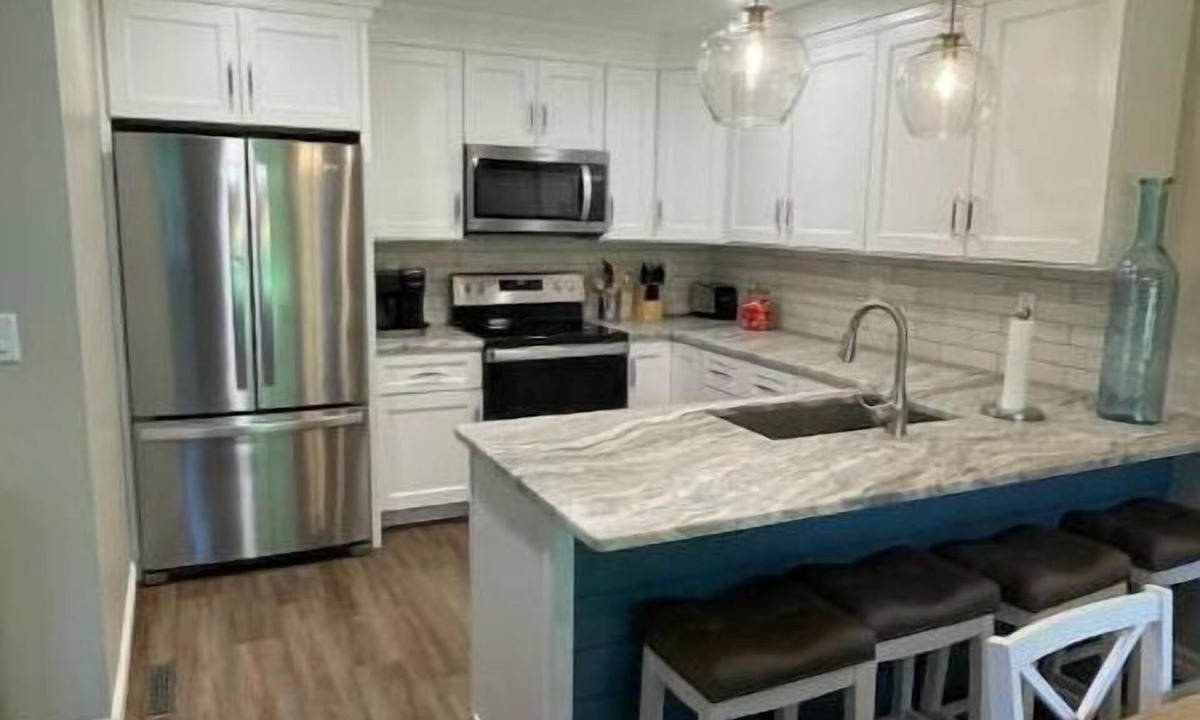 Kelleys Island Apartment | Kelleys Island Modern Condo