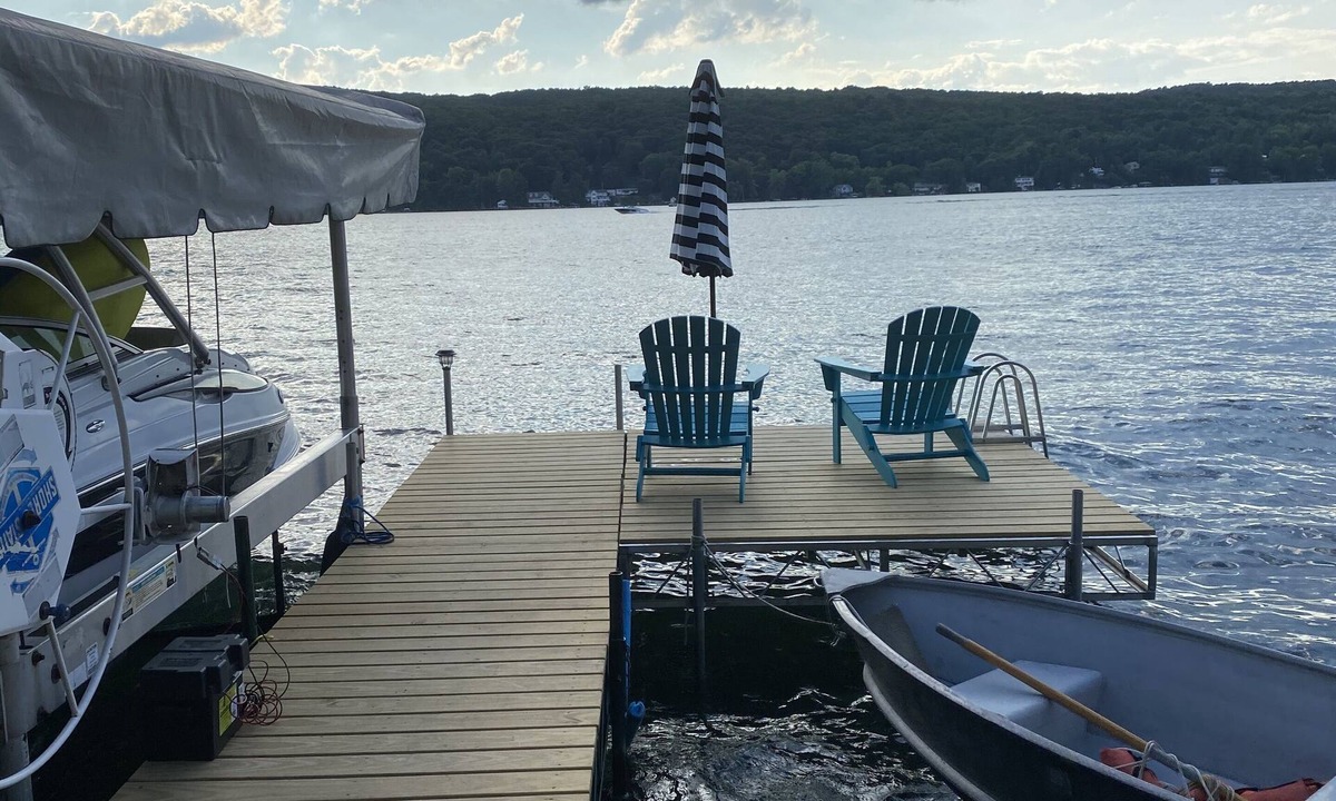 Penn Yan Cottage | Keuka Lake House - East Side - Sunsets and Gorgeous Views