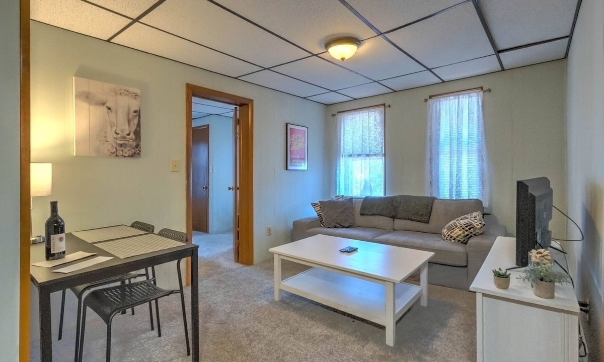Hershey Apartment | Keystone Efficiency, Apt #3 Downtown Hershey One Bedroom Efficiency