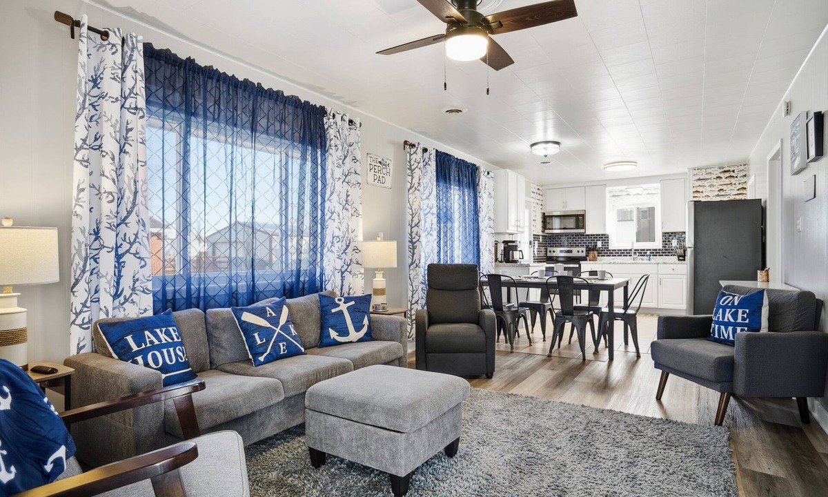 Port Clinton Cottage | Lake Erie Angler's Cottage — Fish Station, Boat Parking, Sleeps 8