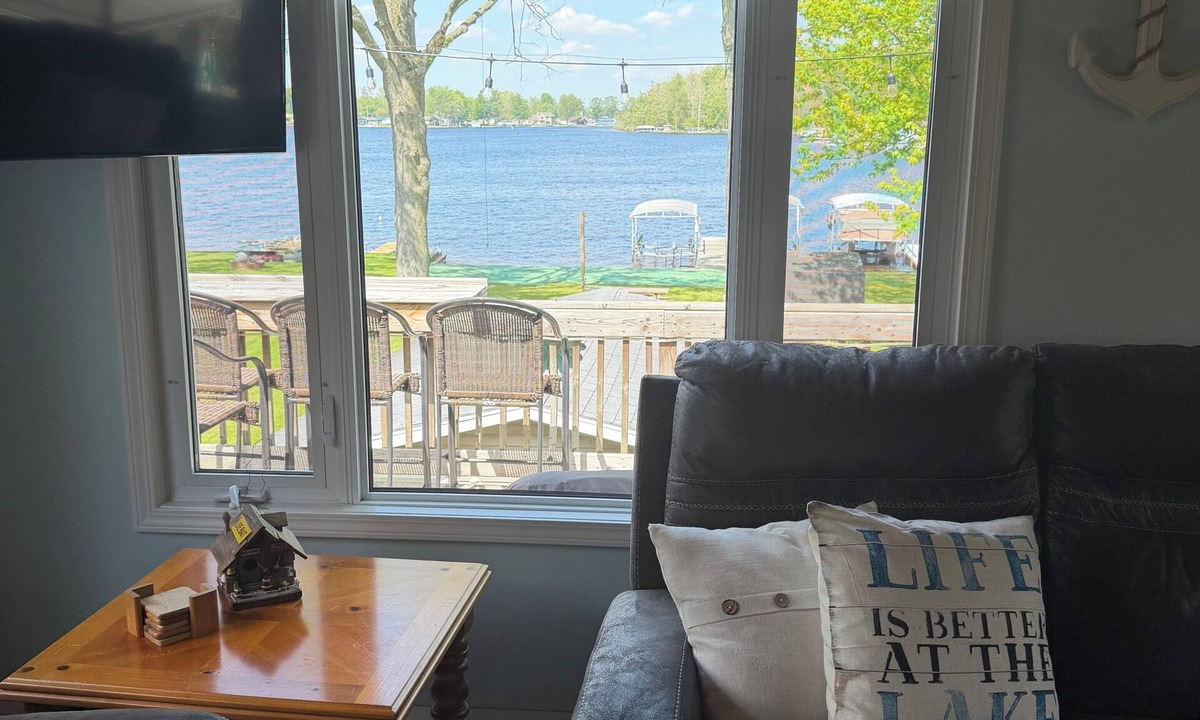 Coldwater House | Lake front home in Coldwater MI!