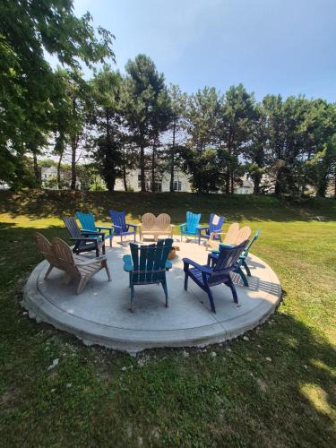 Marblehead Hotel | Lake Point Motel