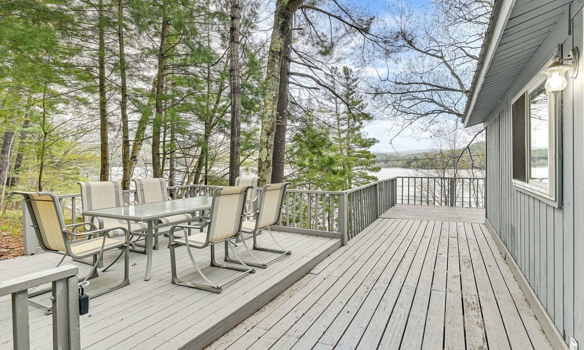 Hadley Cabin | Lake-View Cabin w/Furnished Deck in Hadley!