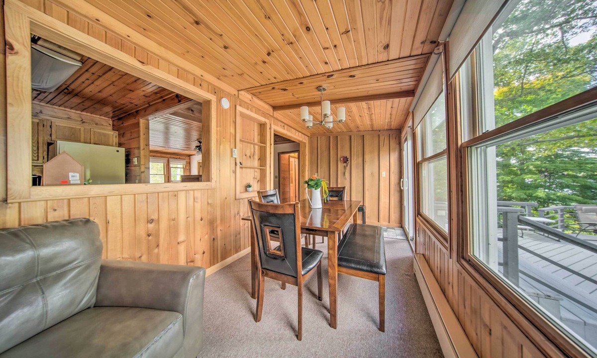 Newbury Cottage | Lakefront Burton Home w/Deck, Grill + Views!