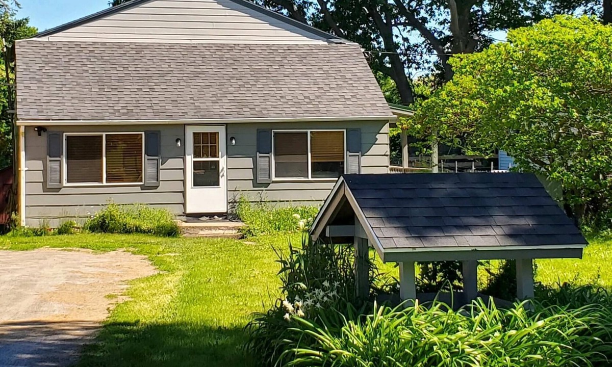 Waterport House | Large Lodge on Oak Orchard River