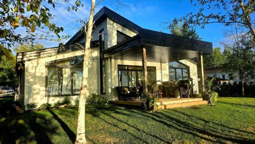 St. Felicien Ski Chalet | Le Betula - Nature Escape with Private Beach