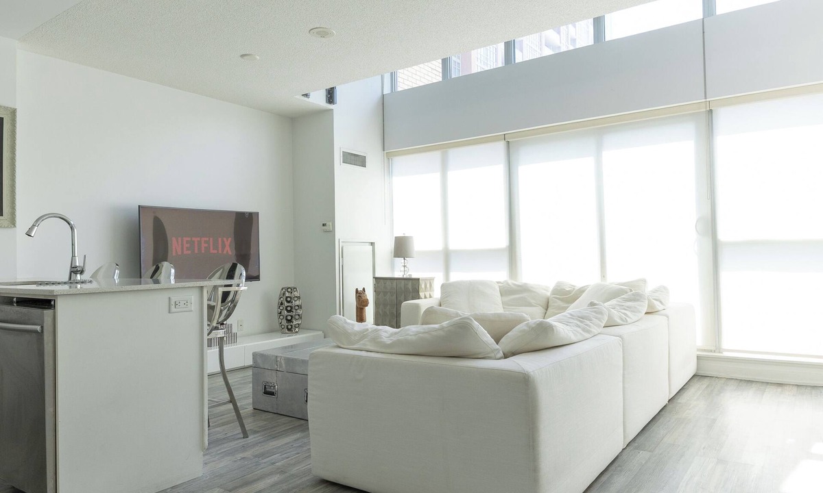King West Village Apartment | Loft in Liberty Village (Steps to Major International Sporting Event Stadium)
