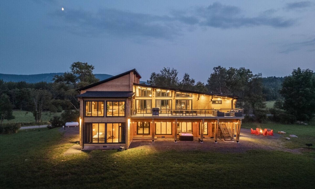 Windham Cabin | Lux Mansion, Windham: Hot Tub, Sauna