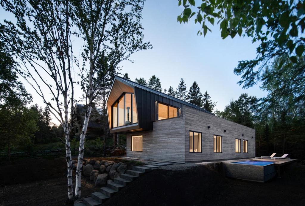 La Malbaie Ski Chalet | Luxurious Chalet with Pool, Sauna, Spa & Amazing View