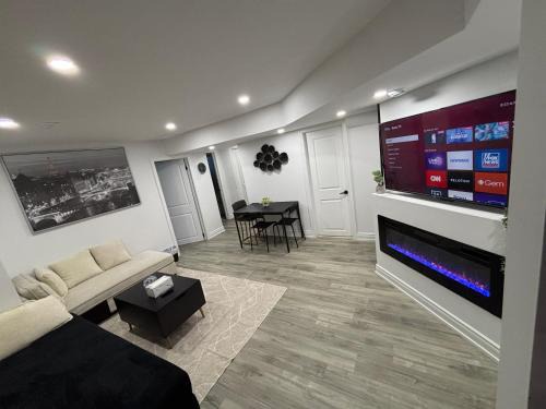 Thorold Apartment | Luxury Guest Suite