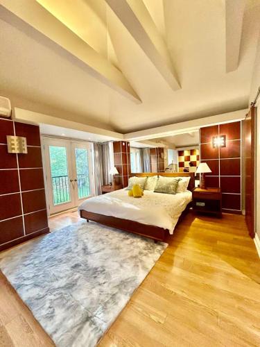 York Regional Municipality House | Luxury Private Room with Garden View - Newmarket, Ontario
