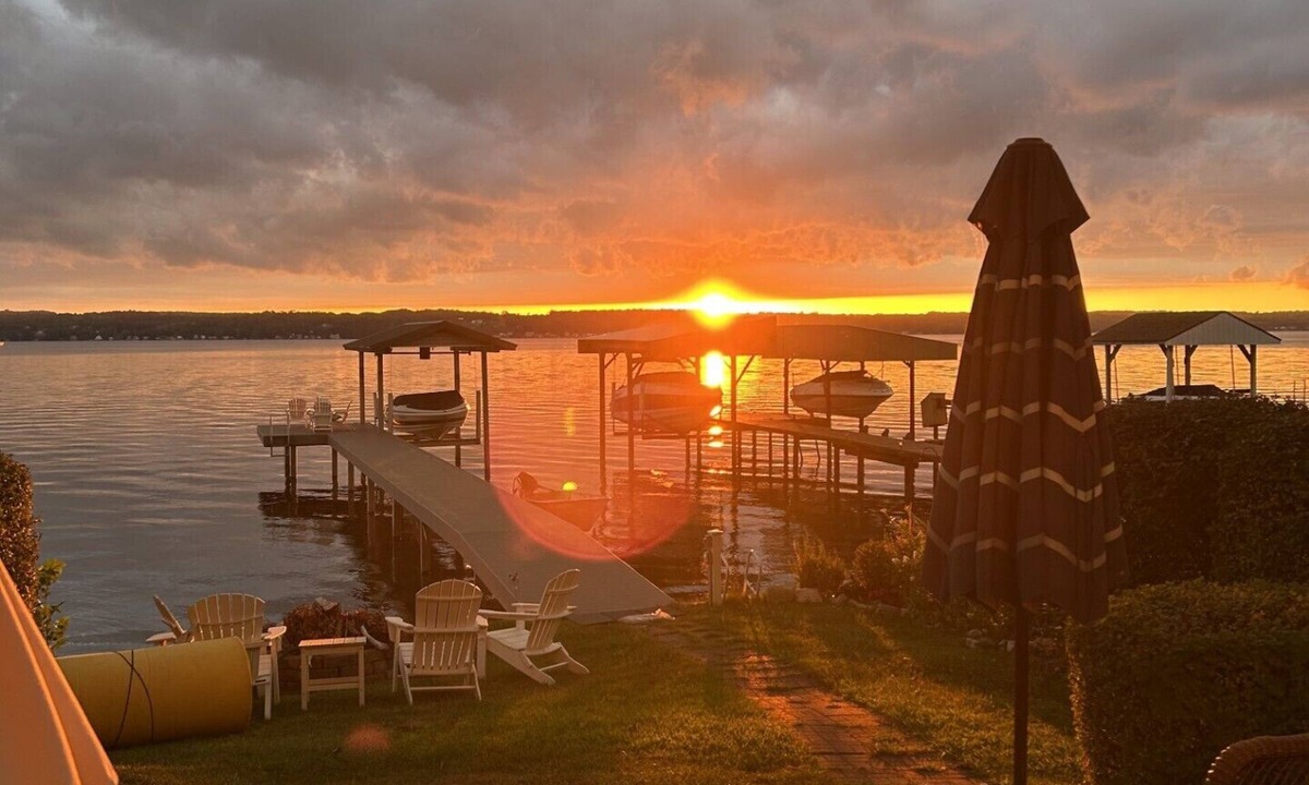 Town of Varick Cottage | Mariner's Point: 3-bedroom cottage on private drive steps from Seneca lake front