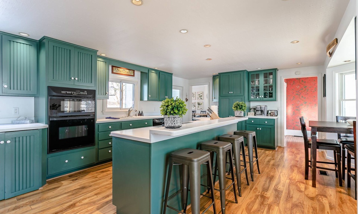 Holcomb House | Modern Farmhouse 9min to Canandaigua Lake & Shops