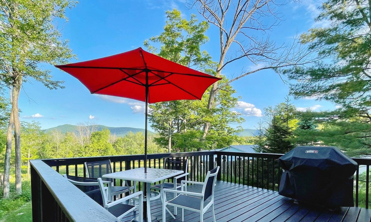 Edgewood House | Moonlight Ridge: Cozy Cottage Getaway near Windham & Hunter Mountain