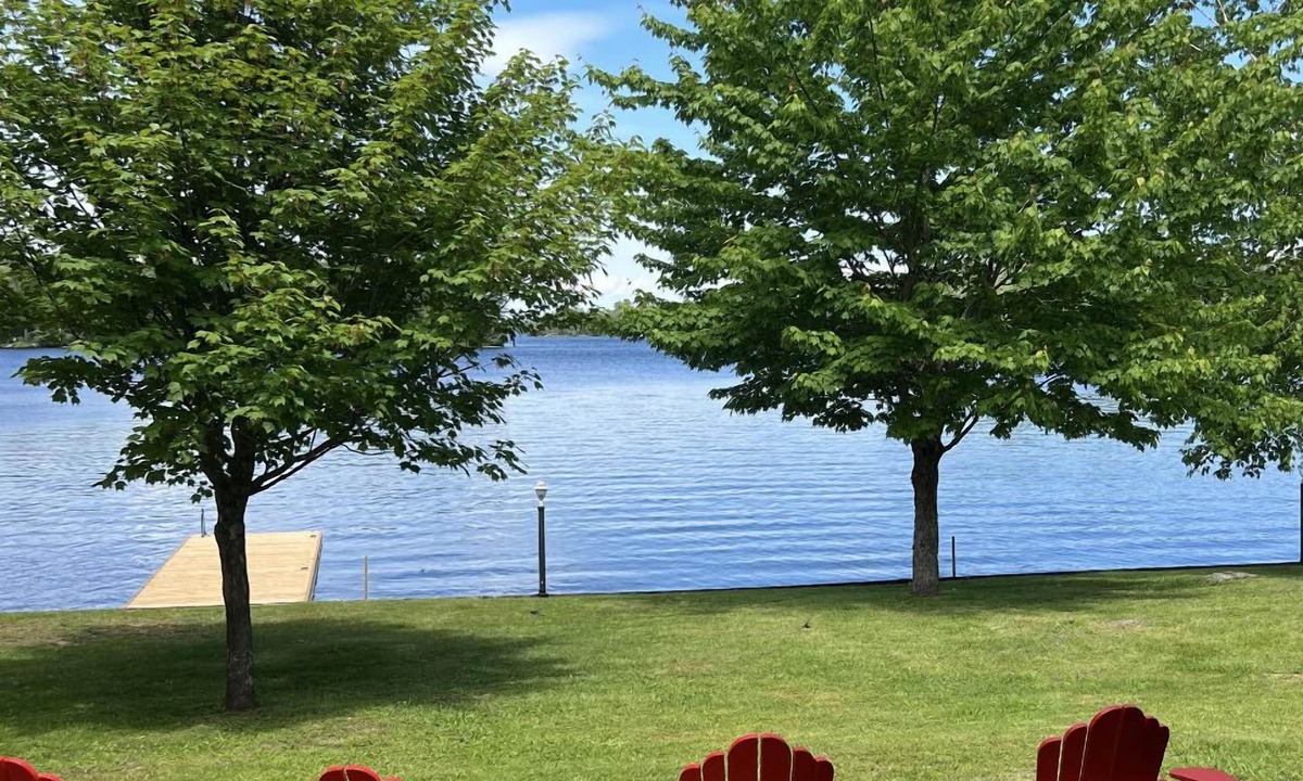 Gravenhurst Cottage | Muskoka Lakeview Retreat