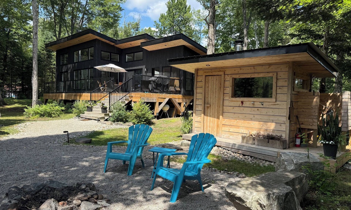 Bracebridge House | Muskoka River Retreat – A Year-Round Paradise