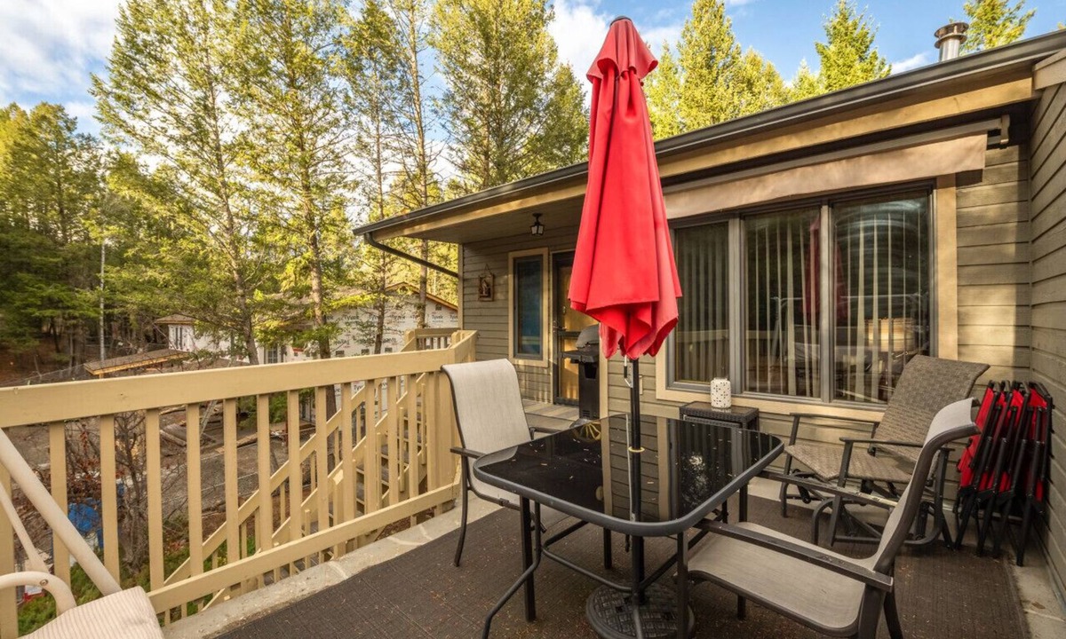 Radium Hot Springs Condo | Nature`s Serenity | Golfer`s Dream | Peaceful