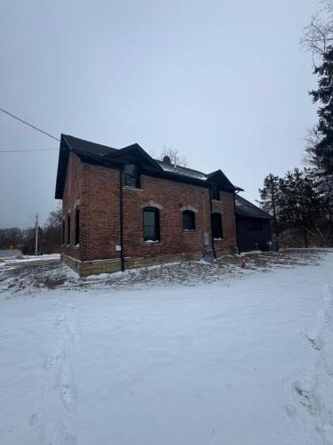 Huron House | New Group Space - Sleeps 20! Near Sports Center