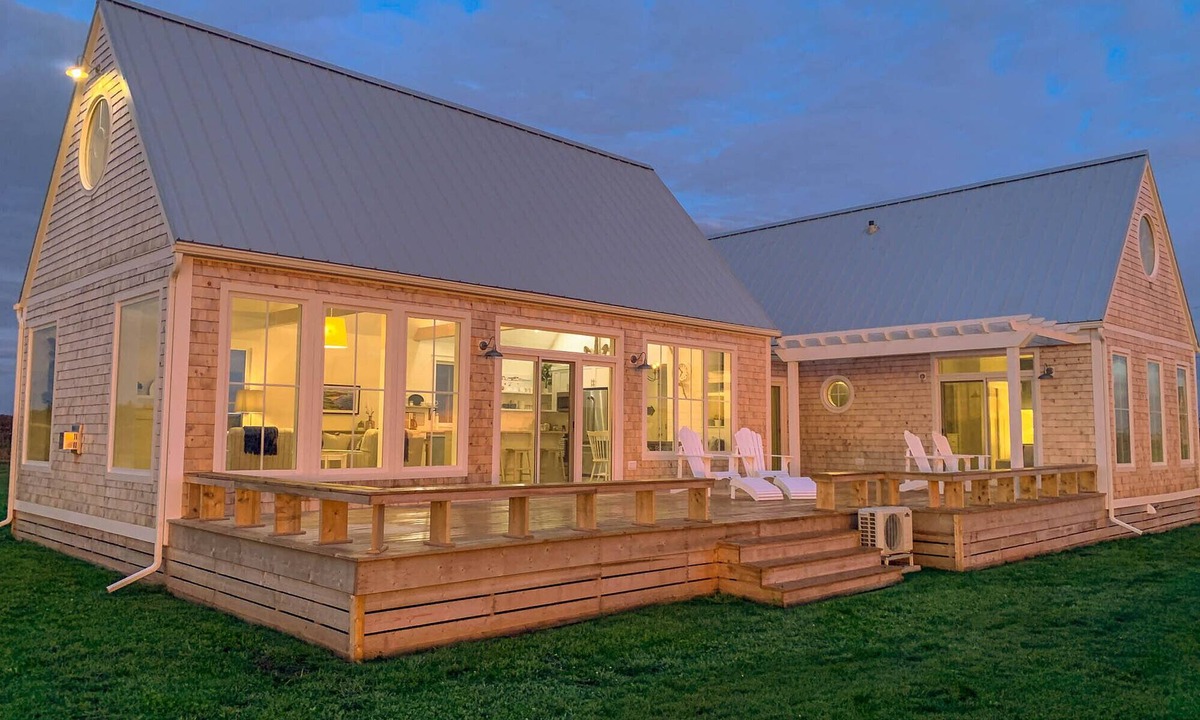 Sea View House | Ocean views, 2 min walk to beautiful beach, AC