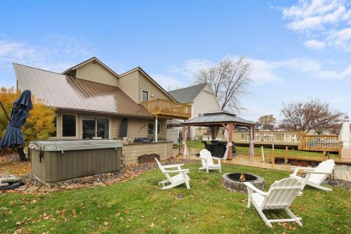 Port Clinton Villa | On the Water Lake House with Dock and Hot Tub