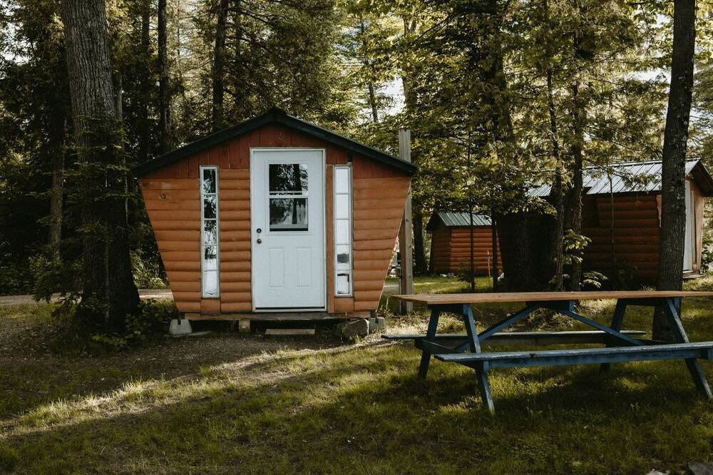 Killaloe Cabin | Ontario Glamping Cabin, Perfect for Discovering the Ottawa Valley