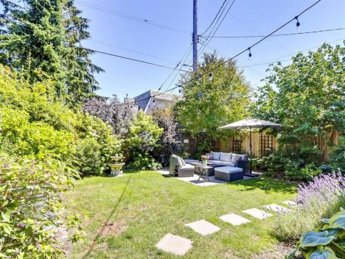 Dunbar House | Peaceful private rooms with beautiful garden