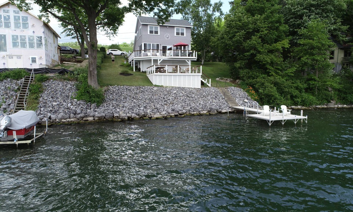 Marietta House | Perfect Lakeside Getaway