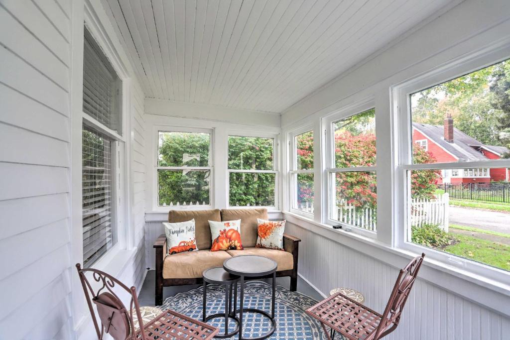 Willoughby House | Pet-Friendly Home - 1/2 Mi to Downtown Willoughby!