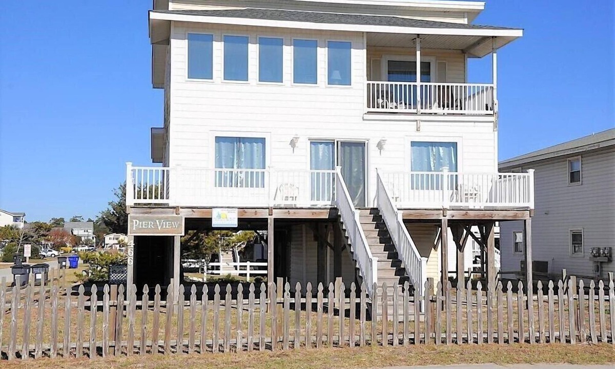 Holden Beach House | Pier View: Cozy Second Row Beach Cottage with Sunroom, Great Views and Easy Beach Access