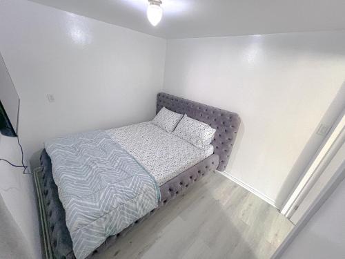 Malton House | Private Room Near Airport D4