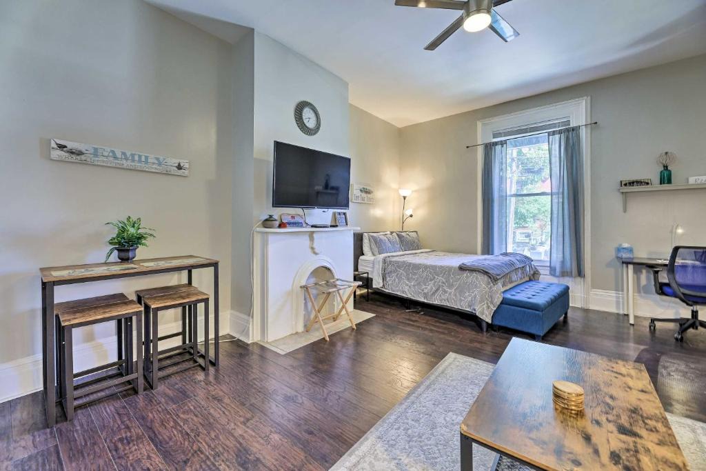East Price Hill Apartment | Quaint Cincinnati Studio - 3 Mi to Downtown!