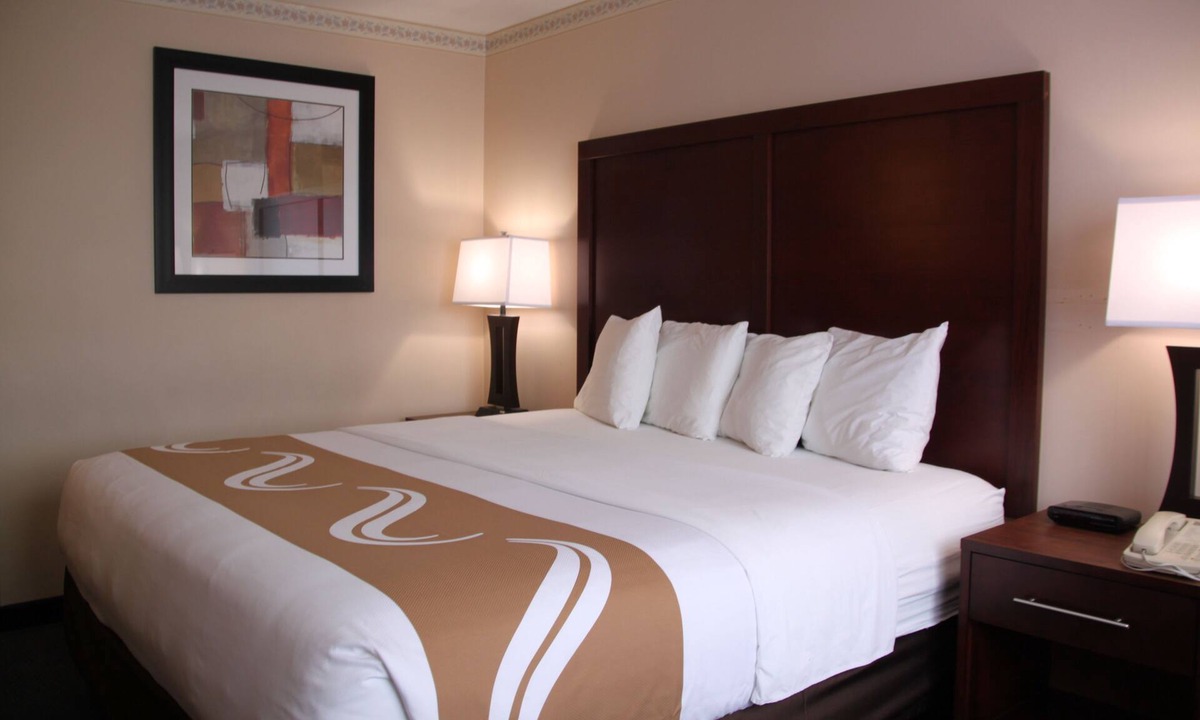 Cortland Hotel | Quality Inn Cortland - University Area
