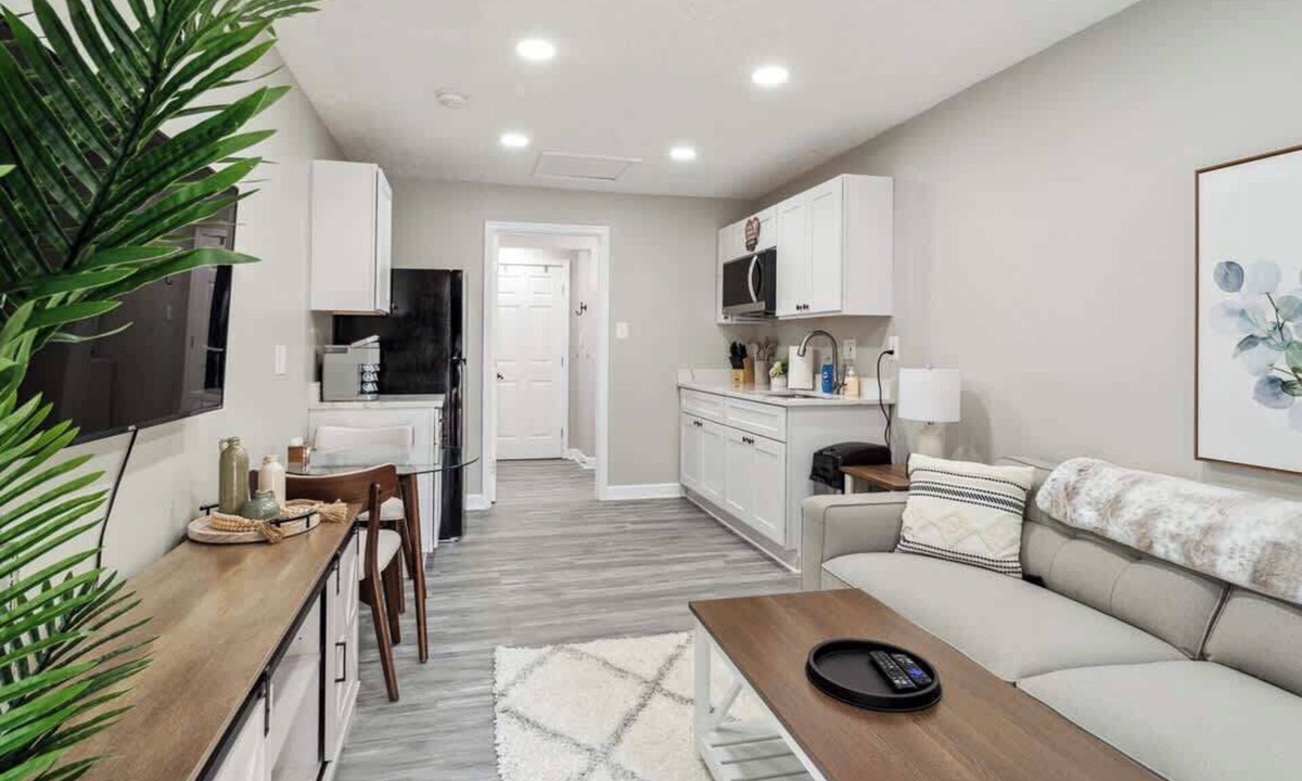 Hanover Apartment | Quiet Apt w/Private Deck, Near DC & Baltimore