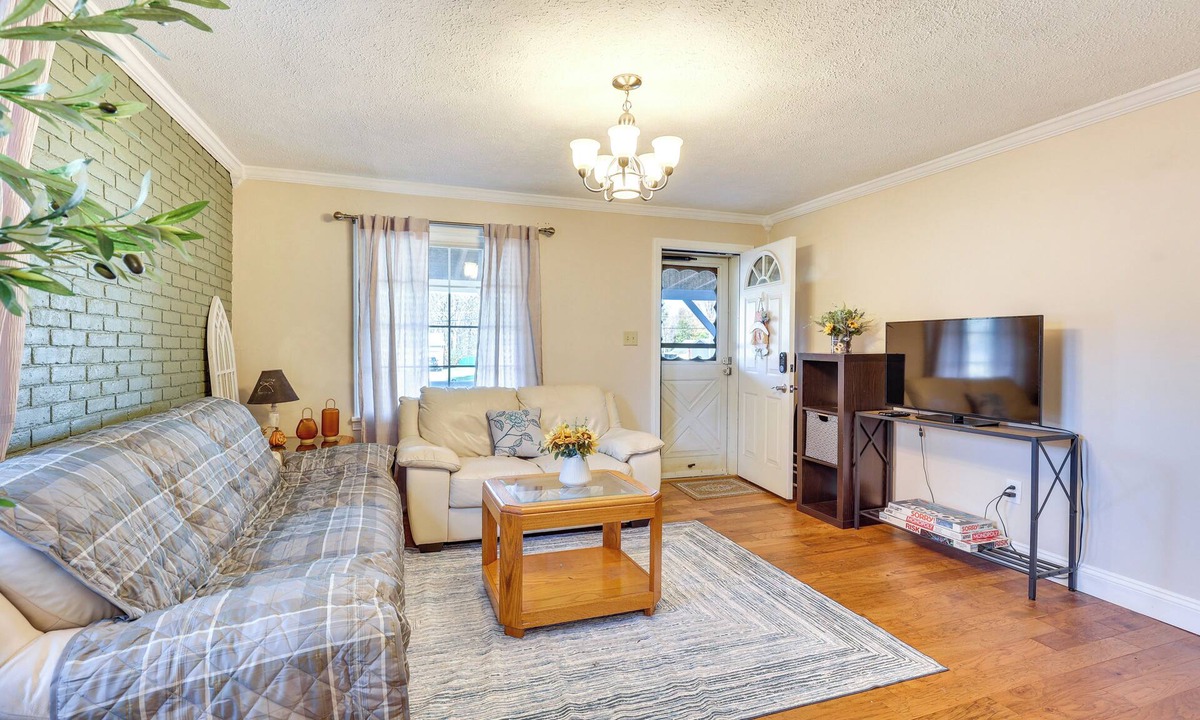 Boardman House | Quiet home base in the heart of Boardman!