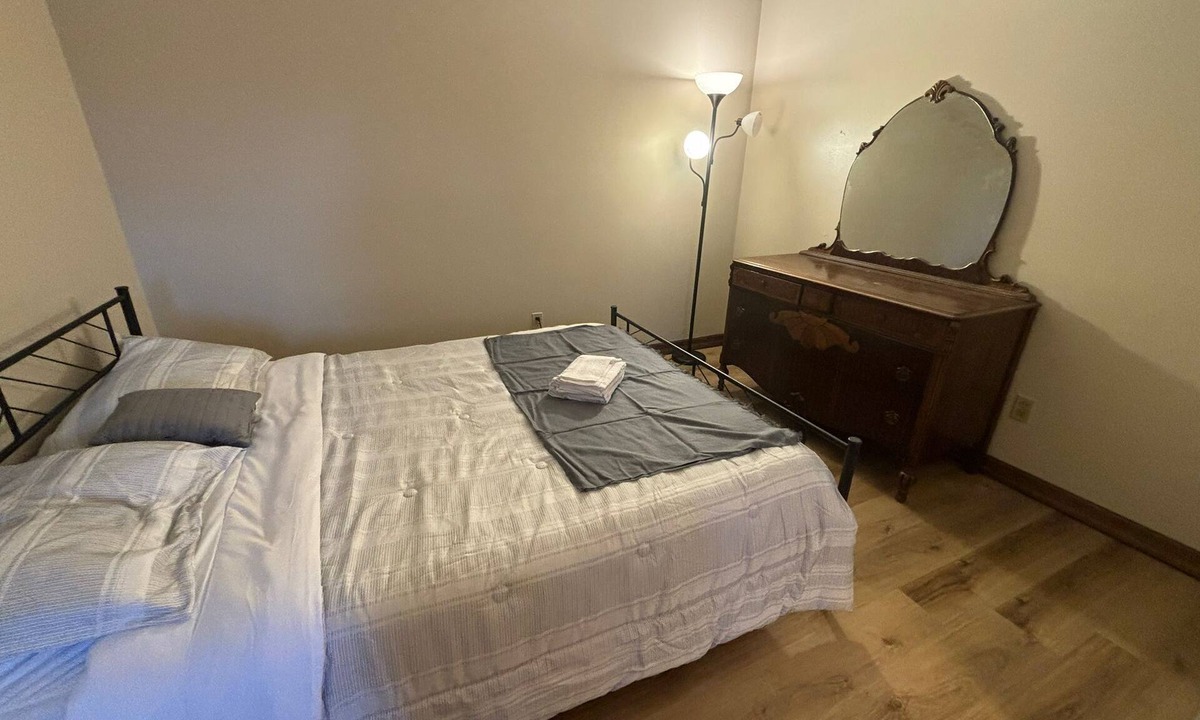 Clarks Summit Apartment | Red Barn Village: Cushy Studio with Bath