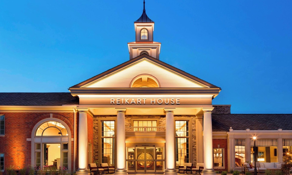Amherst Hotel | Reikart House, Buffalo, a Tribute Portfolio Hotel