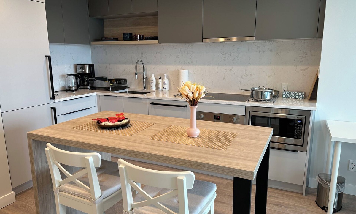 Coquitlam Condo | Relocation special/Brand new Condo by Skytrain& YMCA